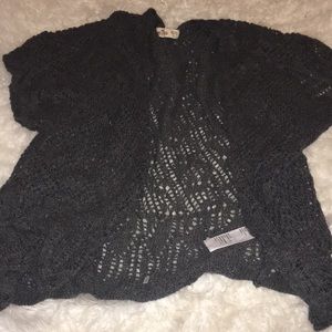 short sleeve hollister cardigan / open sweater